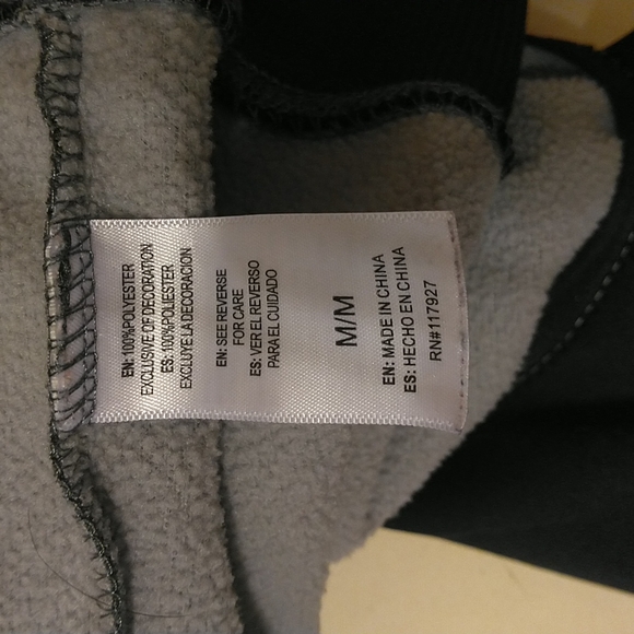 EUC Reebok Sweat Jacket (M) - Picture 6 of 6